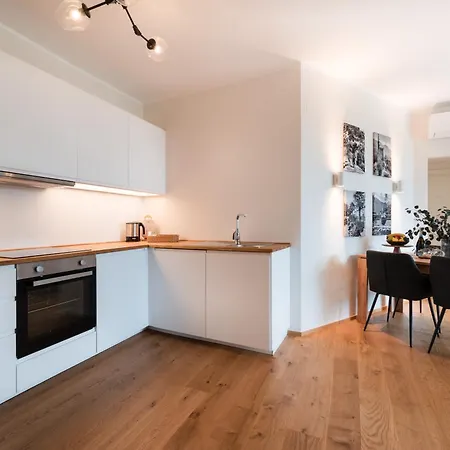 Promenaden Lounge * Meran